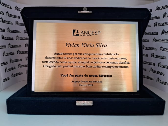 Estojos para Placas de Homenagem em Curitiba: Presente Perfeito e Personalizado