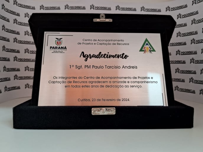 Estojo para Placa de Homenagem em Curitiba: Presente Inesquecível e Personalizado